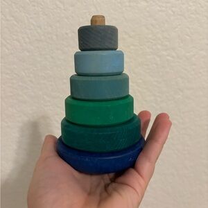 Grimms wobble stacker